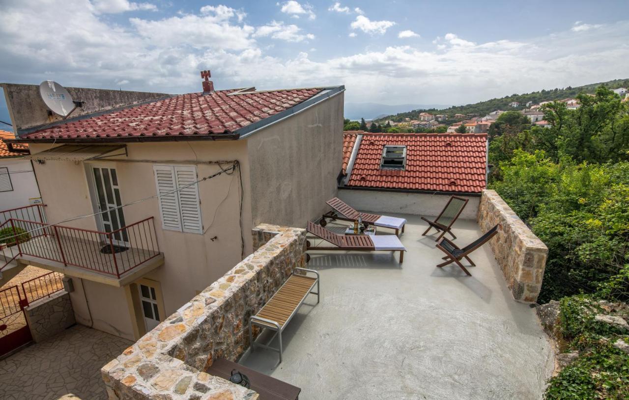 Stone House Knez Apartamento Vrbnik Exterior foto